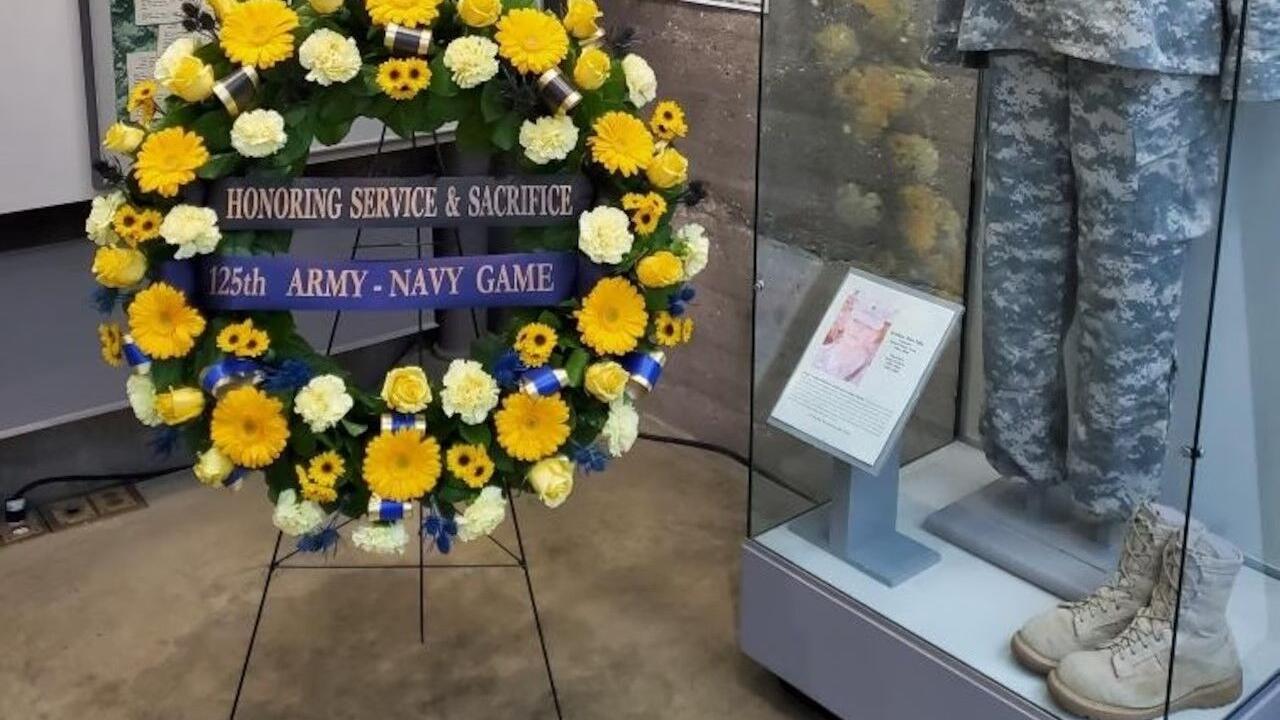 Column: A mystery, a coincidence and the memory of a Lakeview soldier add meaning to the Army-Navy football game